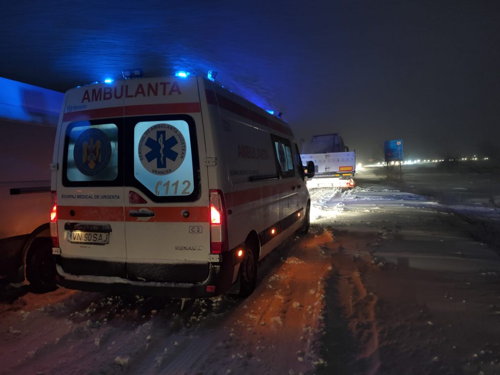 Intervenția echipajului C2 SAJ Vrancea în viscol